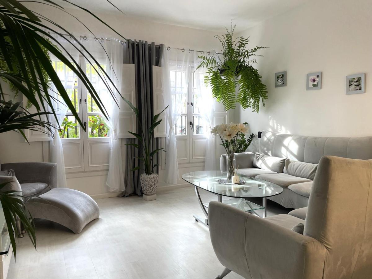 Away From Apartment Marbella